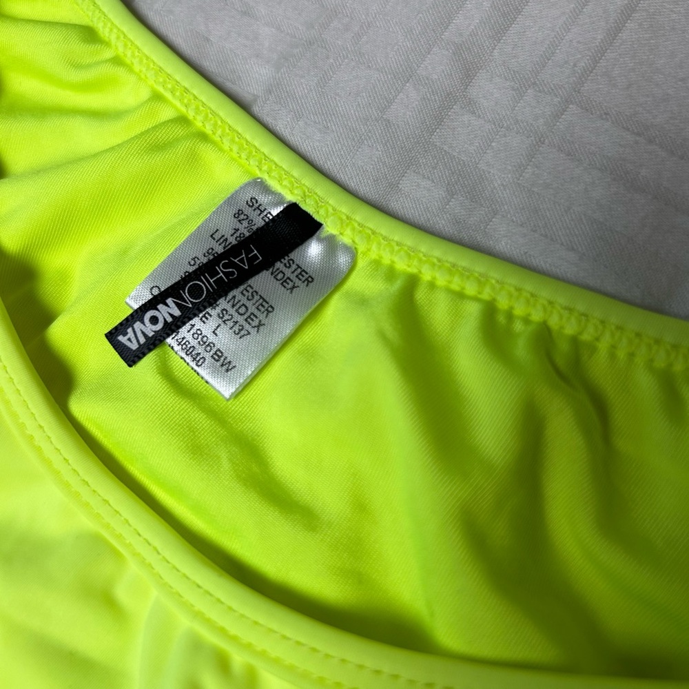 Fashion nova neon yellow two piece long sleeve thong swim suit never worn - Picture 3 of 5